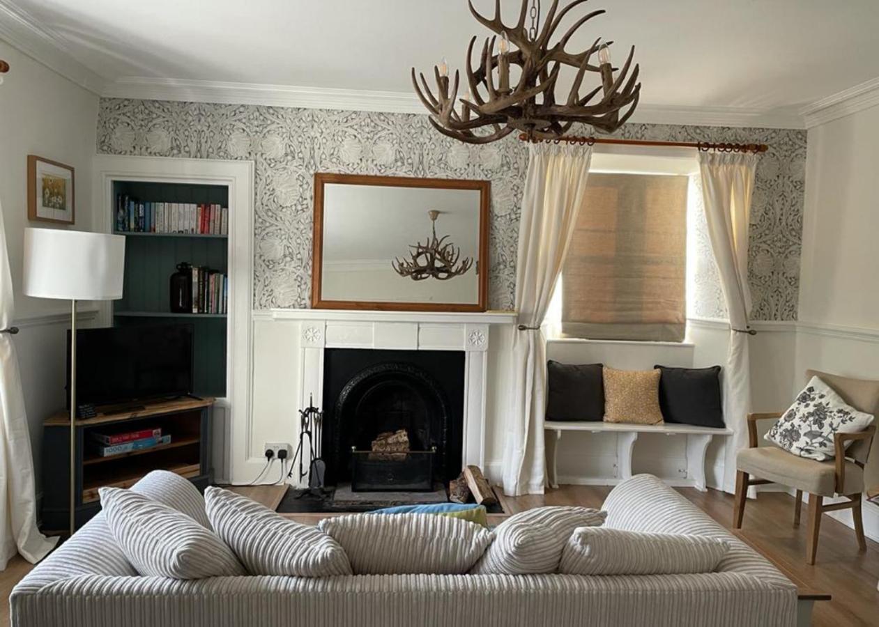 Swallows Nest Bed And Breakfast Клафам Екстериор снимка