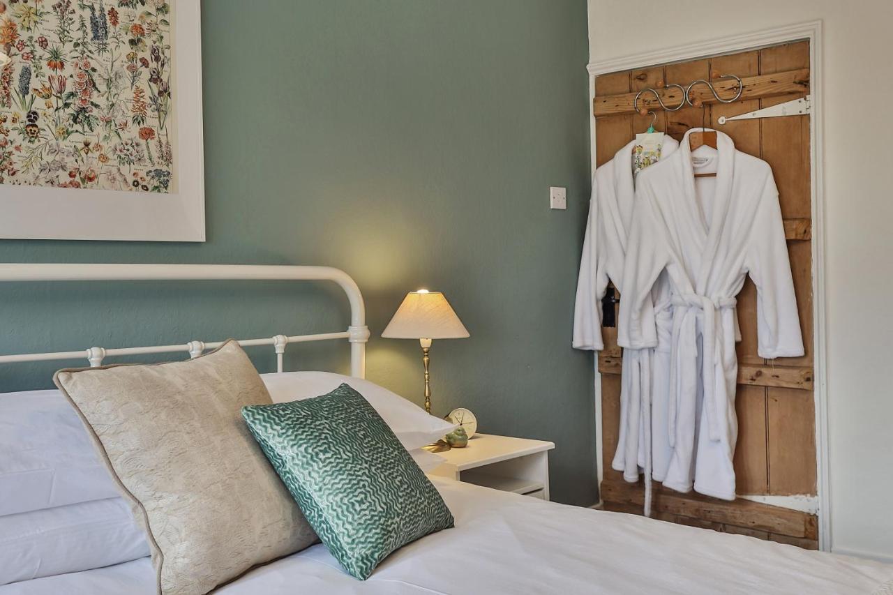 Swallows Nest Bed And Breakfast Клафам Екстериор снимка